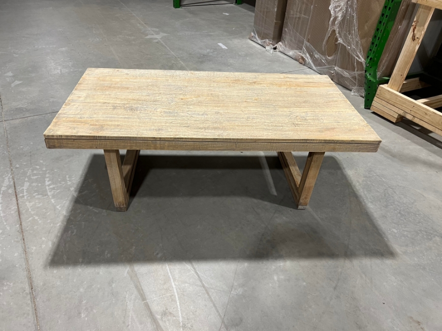 Picture of COCKTAIL TABLE